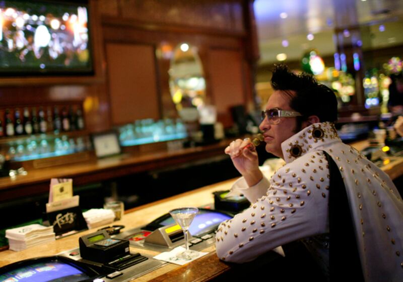 galleries/2011/12/28/america-s-drunkest-cities-photos/drunkest-cities---las-vegas_q0dzd8