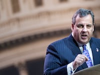articles/2014/03/06/chris-christie-makes-frenemies-at-cpac/140306-christie-cpac_osbjfx