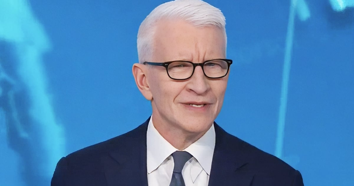 Anderson Cooper Mocks Trump With Supercut of His Man-Thirst