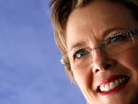 articles/2016/12/15/20th-century-women-star-annette-bening-on-cinema-after-the-election-everything-now-has-an-urgency/161214-fallon-annette-benning-tease_znql0c