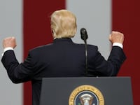 170923-trump-puerto-rico-cheat_fjcbod