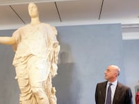 articles/2010/12/11/aphrodite-statues-last-days-at-the-getty-before-return-to-italy/nadeau-getty_146311_jhsgwu