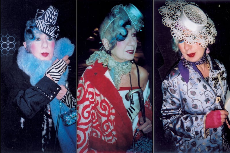 articles/2013/09/23/anna-piaggi-s-hat-ology-exhibition-opens-in-milan/130801-Anna-Piaggi-tease_jksr86