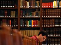 articles/2014/07/28/pulling-the-plug-on-english-departments/140726-Masciotra-english-dept-tease_di4jcm