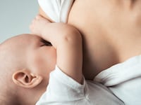 articles/2014/07/31/why-poor-mothers-don-t-breastfeed/140731-Zadrozny-breastfeeding-tease_uoa6st