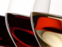 articles/2009/08/18/the-great-wine-cover-up/wallace-wine_44168_v4gfac