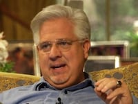 cheats/2016/10/31/glenn-beck-slams-irresponsible-fbi-director-comey/161031-beck-comey-hillary-cheat_kygfx0