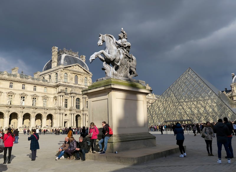 articles/2016/03/13/les-tuileries-the-phantom-palace-of-paris/160312-dickey-phantom-palace-embed3_r3uher