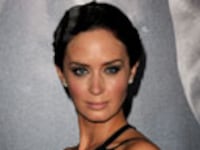 articles/2010/06/07/emily-blunt-on-her-childhood-stutter/blunt-stutter_105173_symsut