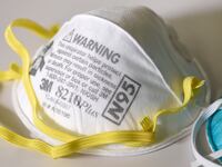 2020-05-05T000000Z_1477829606_RC2HIG9UEEOU_RTRMADP_3_HEALTH-CORONAVIRUS-3M-LAWSUIT_jdzypo