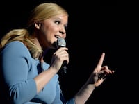 articles/2016/01/22/is-amy-schumer-really-a-joke-thief/160121-crocker-schumer-tease_lmoc3v