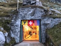 211210-swiss-alps-fortress-tease-01_adblfy