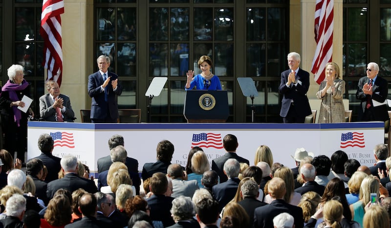 galleries/2013/04/25/look-who-went-to-the-bush-library-opening-ceremony-photos/bush-library-15_zdzvk3