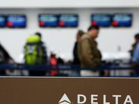 cheats/2017/05/04/delta-apologizes-for-kicking-family-off-flight/170504-delta-overbooking-fiasco-cheat_le4ynw