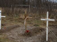 2022-04-04T221738Z_1195615544_RC2FGT97WW13_RTRMADP_3_UKRAINE-CRISIS-BUCHA_ycxpik