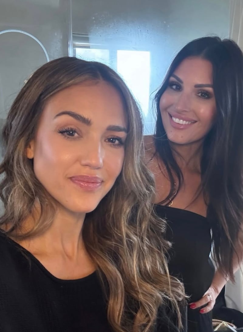 Jessica Alba smiled with her trusted hairstylist, Brittney Ryan.