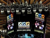 articles/2012/12/12/12-12-12-concert-ticket-scalpers-the-hurricane-sandy-benefit-spoilers/121212-ticket-scalpers-madison-sq-garden-ross_hnq4yj