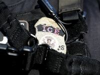 2017-05-17T000000Z_200790721_RC1B2824D7D0_RTRMADP_3_USA-IMMIGRATION-ICE_ssyvmq