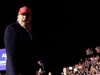 2022-01-16T040649Z_762804706_RC230S9KLGVI_RTRMADP_3_USA-TRUMP_idflgc