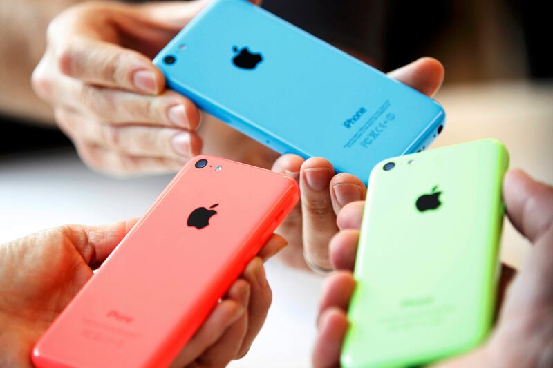articles/2013/09/11/wall-street-s-not-buying-this-cheap-iphone/130911-apple-gross-tease_pjvirp