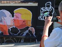 articles/2016/07/25/all-the-times-donald-trump-sucked-up-to-vlaldimir-putin/160725-amelia-trump-putin-tease_zbcwan