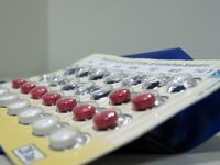 articles/2012/11/24/how-over-the-counter-birth-control-could-screw-you/sepkowitz-birth-control-over-counter-tease-embed_o7rnzl