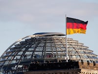 cheats/2014/09/24/german-ethics-council-incest-is-a-right/140924-germany-incest-cheat_heuod7