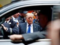2021-10-25T085826Z_1296556419_RC2WGQ9ICLPX_RTRMADP_3_USA-TRUMP-SOCIALMEDIA-INVESTORS_vrodjq