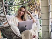 Amanda Montell of Sounds Like a Cult podcast