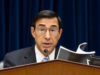 articles/2012/06/21/democrats-gop-draw-lines-in-eric-holder-fast-and-furious-contempt-battle/darrell-issa-holder-murphy-teaser_egdhf8
