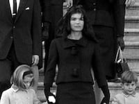 articles/2009/08/27/who-gets-teddys-millions/kennedy-funerals---gallery-launch_xg9imm