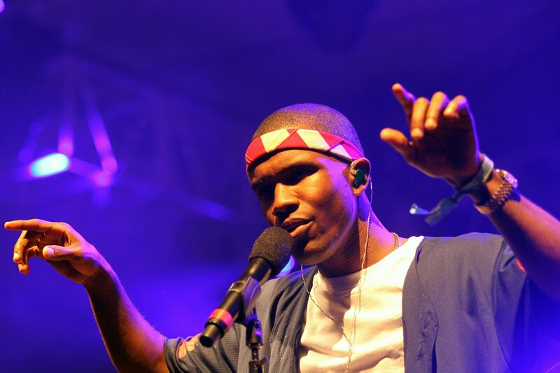 articles/2012/07/06/frank-ocean-s-coming-out-as-bisexual-changes-homophobic-hip-hop-genre/frank-ocean-lee_vsnvsl