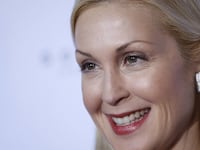 articles/2015/06/15/gossip-girl-star-kelly-rutherford-clears-the-air-regarding-her-custody-drama/150614-kennedy-rutherford-tease_ryqxpl