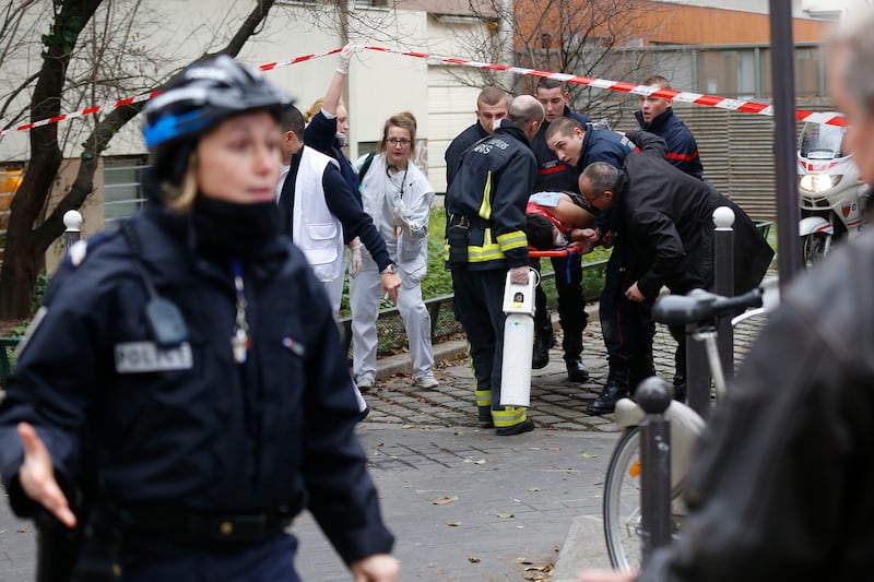 cheats/2015/01/07/10-dead-in-assault-on-paris-magazine/150107-Charlie-Hebdo-shooting-01_w4r2uc