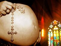 190929-bixby-pregnant-tease_afgk4z