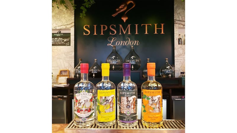 221007-Weisstuch-London-Gin-embed-05_gkbi2l
