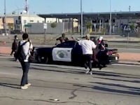 2020-05-28T053535Z_774492582_RC2HXG92HZ72_RTRMADP_3_MINNEAPOLIS-POLICE_sqefuy