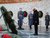 2023-02-02T144640Z_420969684_RC223Z90PWLG_RTRMADP_3_WW2-ANNIVERSARY-STALINGRAD-PUTIN_cxtygg