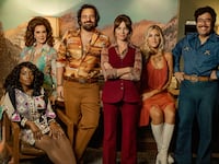 A photo of Idara Victor, Elizabeth Perkins, Jake Johnson, Ophelia Lovibond, Jessica Lowe, and Oscar Montoya in the new season 2 of Minx on STARZ.