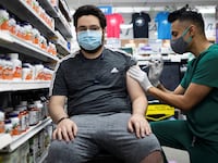 2021-08-15T003641Z_980762649_RC295P95FA8G_RTRMADP_3_HEALTH-CORONAVIRUS-USA-VACCINES_a81ucr