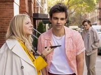 Heléne Yorke and Drew Tarver in The Other Two