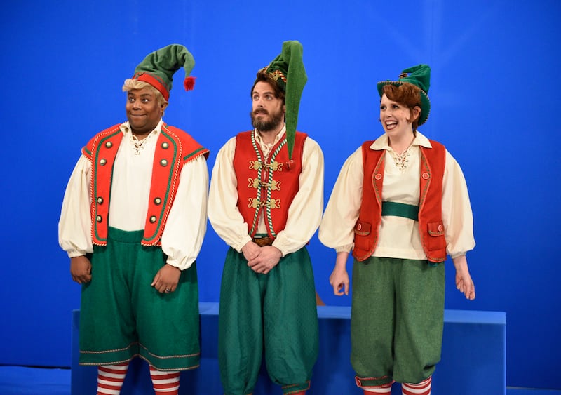 Kenan Thompson, Casey Affleck, and Vanessa Bayer.