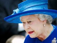 2007-05-08T000000Z_1779734235_GM1DVFGTJIAA_RTRMADP_3_USA-QUEEN_dz8uj1