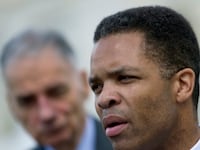 articles/2012/11/21/the-humbling-tragedy-of-jesse-jackson-jr/jesse-jackson-jr-warren_chbtep