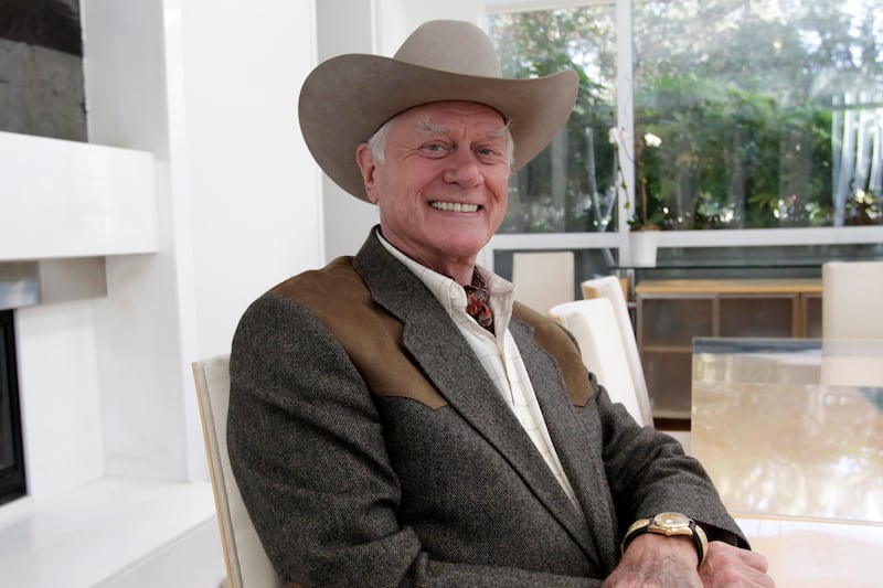 galleries/2012/12/28/whitney-houston-tony-scott-more-celebrities-who-died-in-2012-photos/celebrity-deaths-2012-larry-hagman_gyfegz