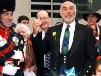 articles/2014/09/18/celebs-pick-sides-on-scotland-referendum-sean-connery-andy-murray-prince-harry-and-more/140918-stern-scotland-celebs-tease_qa7mqh