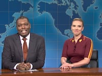 Saturday Night Live, Che and Scarlett Johansson at the Update desk