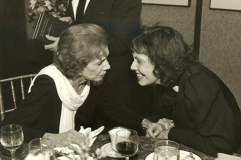 articles/2012/09/29/brooke-astor-s-estate-is-auctioned-and-a-friend-recalls-her-fondly/brooke-astor-barbara-goldsmith_i8hidp