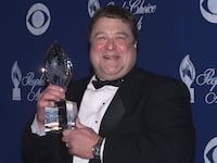 John Goodman in 2001 with his People’s Choice Awards trophy in Pasadena, California.