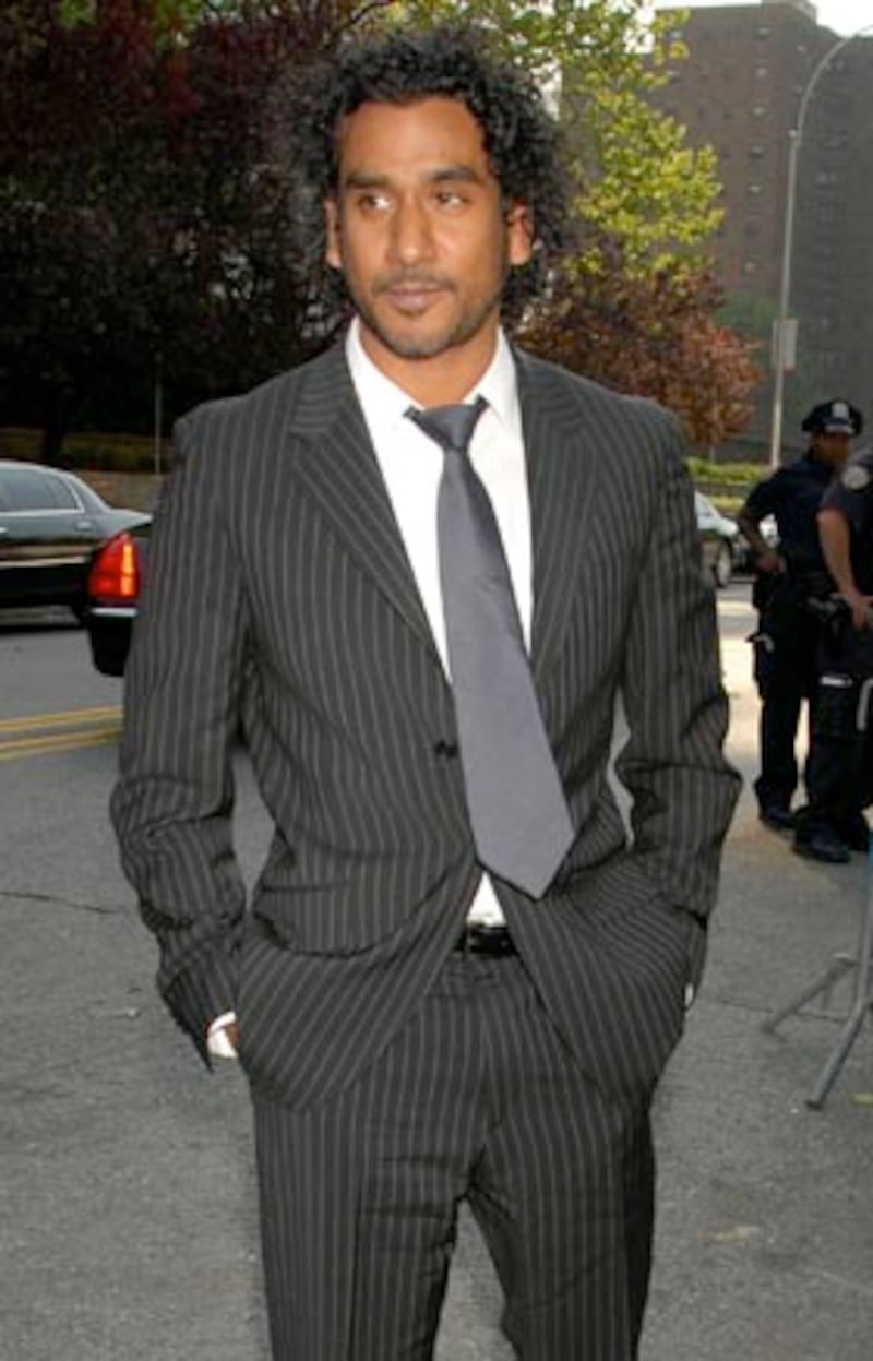 galleries/2009/07/23/celebrity-love-children/love-children---naveen-andrews_byupnv